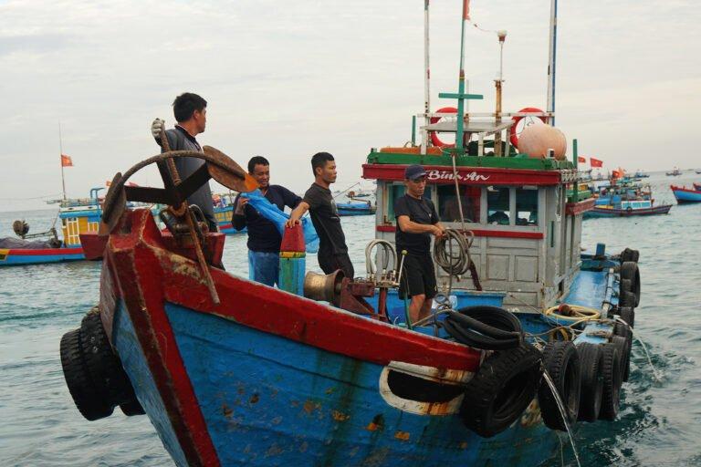 Desafios da Pesca no Vietnã: Custos Crescentes e Estoques Decrescentes