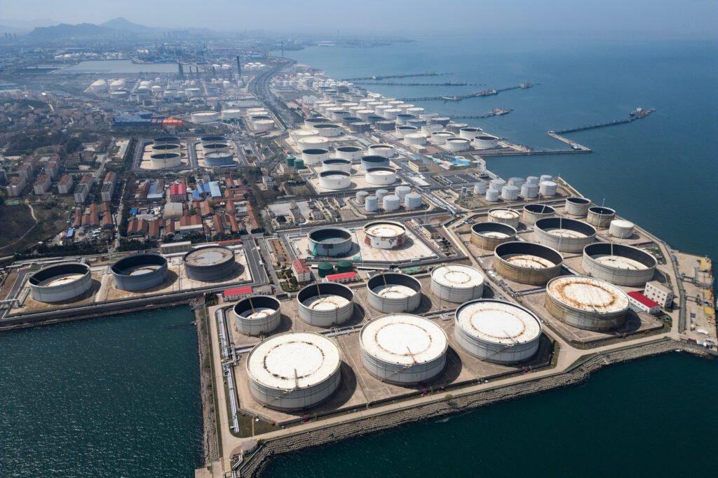 Queda na Poluição de Carbono da China Reflete Redução no Consumo de Óleo