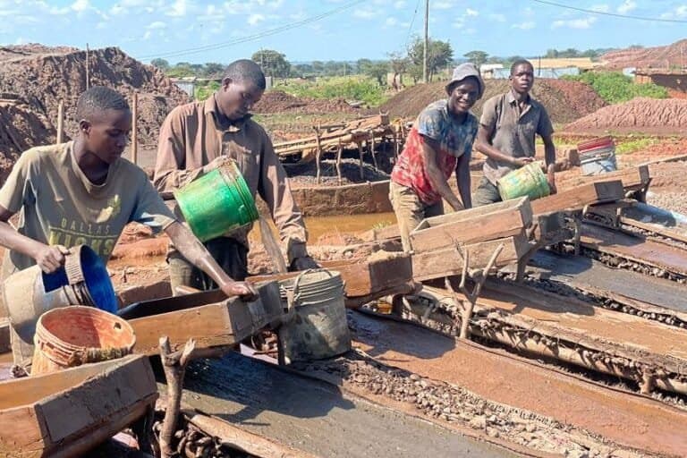 Tanzânia Intensifica Ações no Setor Mineral para Inclusividade e Sustentabilidade